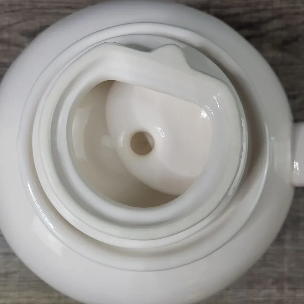 Rae Dunn Artisan‎ Collection Farmhouse White Ceramic Steep Teapot